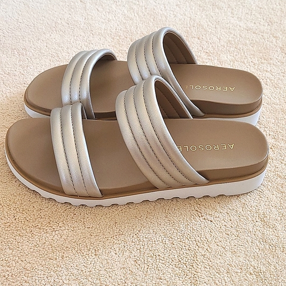AEROSOLES Gold Puffer Strap Kinnelon Sandal - Picture 6 of 8